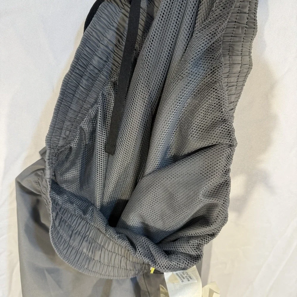 Under Armour Mesh Lined Pants Gray Men's L‎ Zip Ankles Drawstring Athletic Pants